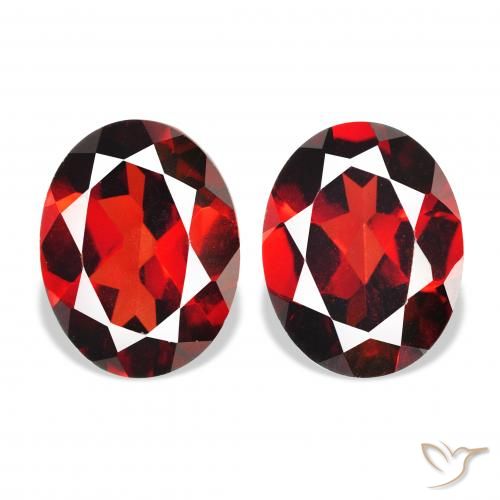 3.99ctw Natural Dark Red Almandine Garnet, Oval, VVS-VS