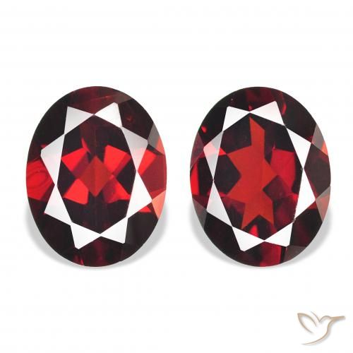 4.27ctw Natural Deep Red Almandine Garnet, Oval, VVS-VS