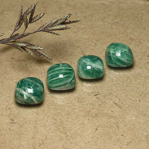 Verde frío Amazonita Gema - 1.7ct Cabujón forma Cojín (ID: 491844)