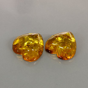 11.23 ct Orange Amber Gemstone, Amber Gem in Heart Cabochon Shape for Sale.