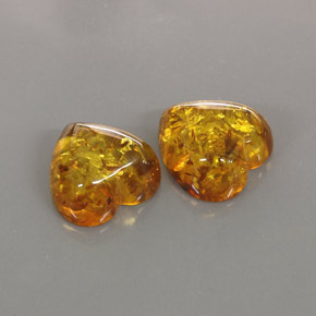 11.18 ct Orange Amber Gemstone, Amber Gem in Heart Cabochon Shape for Sale.
