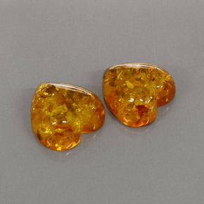 11.09 ct Orange Amber Gemstone, Amber Gem in Heart Cabochon Shape for Sale.
