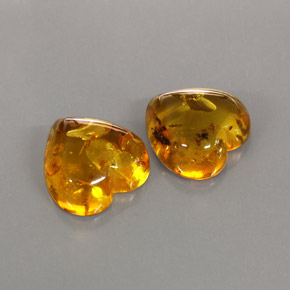 11.37 ct Orange Amber Gemstone, Amber Gem in Heart Cabochon Shape for Sale.