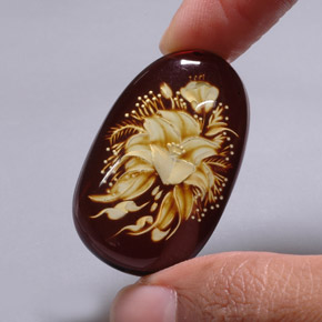 17.34 ct Brown Amber Stone, Natural Amber in Carved Flower Shape for Sale