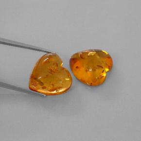 11.18 ct Orange Amber Gemstone, Amber Gem in Heart Cabochon Shape for Sale.