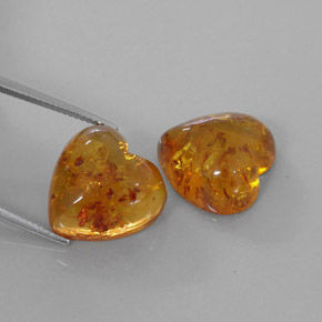11.11 ct Orange Amber Gemstone, Amber Gem in Heart Cabochon Shape for Sale.