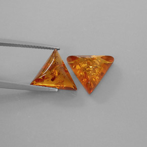 3.62 ct Orange Amber Gemstone, Amber Gem in Trillion Cabochon Shape for Sale.