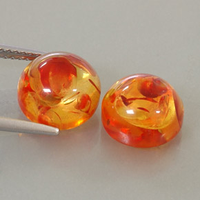 3.56 ct Orange Amber Gemstone, Amber Gem in Round Cabochon Shape for Sale.