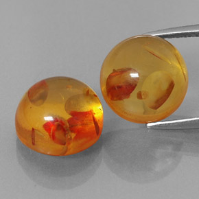 3.67 ct Orange Amber Gemstone, Amber Gem in Round Cabochon Shape for Sale.