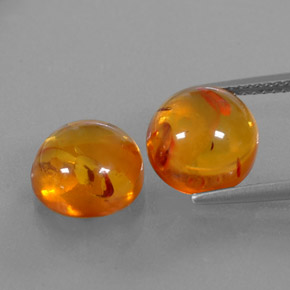 3.67 ct Orange Amber Gemstone, Amber Gem in Round Cabochon Shape for Sale.