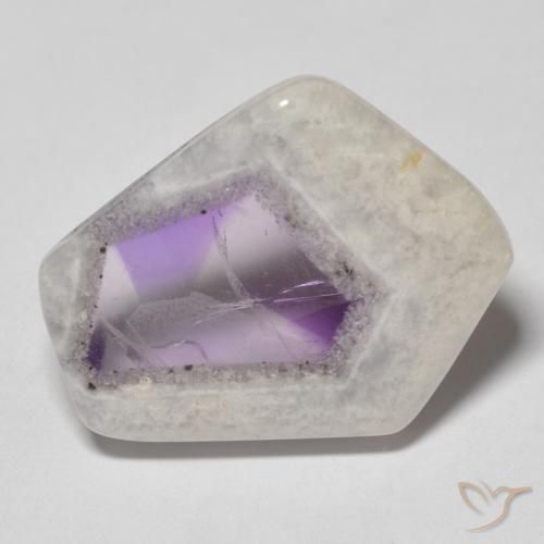 Amethyst Geode Slice Gemstone in 21.8 x 16.9 mm Size for Sale, Amethyst Geode Slice Stone in Multicolor Color