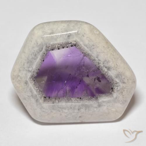 Amethyst Geode Slice Gemstone in 25.8 x 23.9 mm Size for Sale, Amethyst Geode Slice Stone in Multicolor Color
