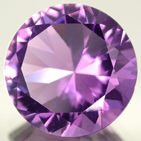 4.79 ct Violet Amethyst Stone, Natural Amethyst in Diamond-Cut Shape for Sale