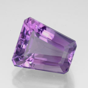 5.86 ct Violet Amethyst Stone, Natural Amethyst in Fancy-Cut Shape for Sale