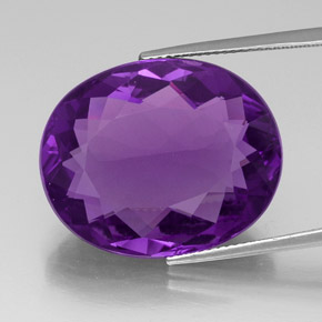 30.82 ct Violet Amethyst Gemstone, Amethyst Gem in Oval Facet Shape for Sale.