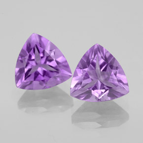 3.31 ct Violet Amethyst Gemstone, Amethyst Gem in Trillion Facet Shape for Sale.