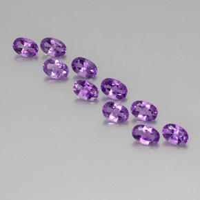 4.03 ct Violet Amethyst Gemstone, Amethyst Gem in Oval Facet Shape for Sale.