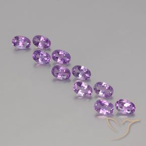3.87ctw Natural Medium Pinkish Violet Amethyst, Oval, VVS-VS