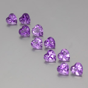 10 Stück/Set herzschliff violetter Amethyst aus Brasilien - Größe 6,1 x 6mm, Gewicht 6,98 ct gesamt / Durchschn. je 0,7 ct, Mohs-Härte 7 Geeignet für den täglichen Gebrauch im Schmuck, Fische Sternzeichen, Photo A