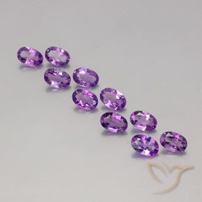 3.77ctw Natural Medium Purplish Violet Amethyst, Oval, VVS-VS