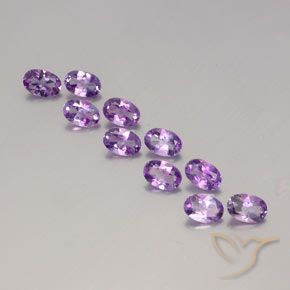 3.79ctw Natural Medium Pinkish Violet Amethyst, Oval, VVS-VS
