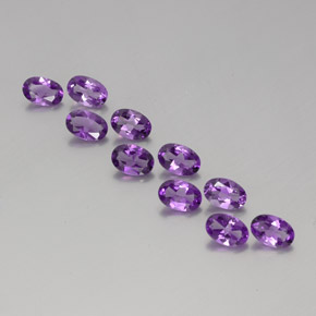 4.00 ct Violet Amethyst Gemstone, Amethyst Gem in Oval Facet Shape for Sale.