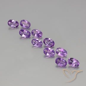 3.91ctw Natural Medium Purplish Violet Amethyst, Oval, VVS-VS