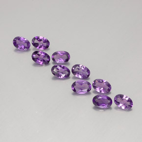 Violeta púrpura oscuro medio Amatista Gema - 0.4ct Forma ovalada (ID: 359199)