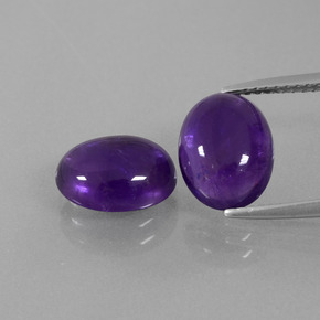 2.6ct Oval Cabochon Violet Amethyst Gem for sale 2.6ct Oval Cabochon Violet Amethyst Gem (ID: 392269)
