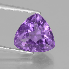 4.70 ct Violet Amethyst Gemstone, Amethyst Gem in Trillion Facet Shape for Sale.