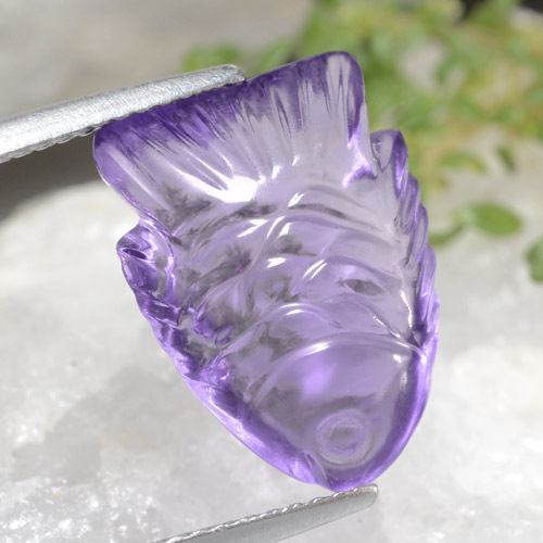 Medium Violet Amethyst Edelstein - 6.3ct Geschnitzter Fisch (ID: 470437)