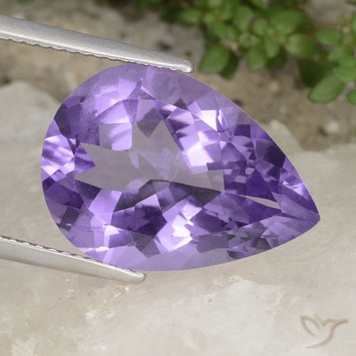 8.52ct Pear Facet Violet Amethyst from Brazil, Dimension 17.8 x 12.8mm, Natural untreated Gemstone, VVS-VS Clarity, 1 piece Amethyst in Medium Violet Color, Mohs Hardness of 7 suitable for daily wear jewelry, Wednesday Gemstone, Photo A