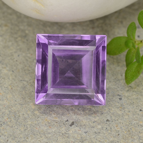Rosaig-violett Amethyst Edelstein - 1.6ct Caree Stufenschliff (ID: 482644)