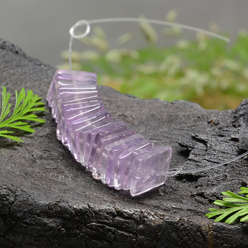 hellviolett Amethyst Edelstein - 0.7ct Drilled Square Rondelle Slice (ID: 488604)