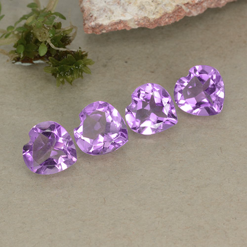 Violeta púrpura medio Amatista Gema - 0.7ct Forma de corazón (ID: 497255)