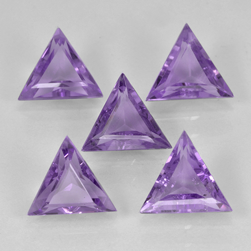 Medium Violet Amethyst Edelstein - 0.5ct Trillantschliff (ID: 501745)