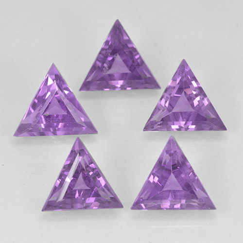 Iris Violet Аметист Камень - 0.6ct Огранка Триллион Фасетная (ID: 502884)