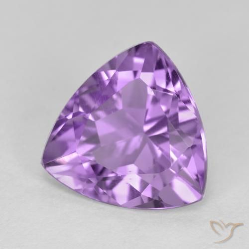 2.88 ct Violet Amethyst Stone, Natural Amethyst in Trillion Facet Shape for Sale