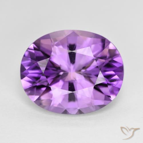 8,27ct Ovale sfaccettato viola Ametista dal Brasile, Dimension 15,6 x 12,7mm, Natural non trattati Gemstone, VVS-VS Clarity, 1 piece Ametista in Viola medio Color, Mohs Hardness of 7 adatto per gioielli da indossare ogni giorno, Pietra della mente, Photo A