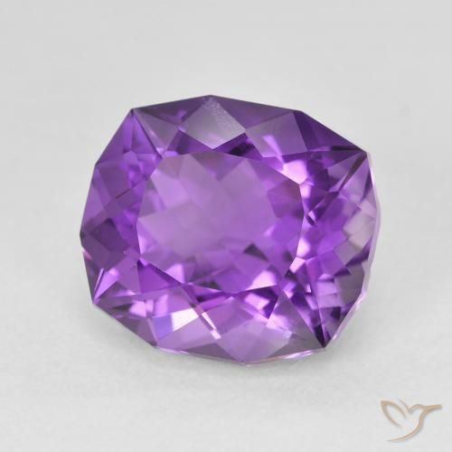 6.33 ct Violet Amethyst Stone, Natural Amethyst in Cushion-Cut Shape for Sale