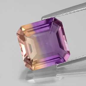 4.13 ct Bi-color Ametrine Gemstone, Ametrine Gem in Octagon Facet Shape for Sale.