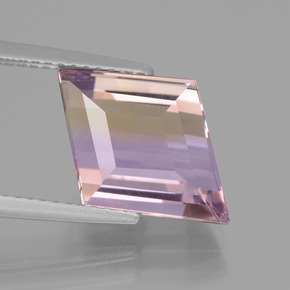 4.9ct Rhomb Facet Bi-Color Ametrine Gem for sale 4.9ct Rhomb Facet Bi-Color Ametrine Gem (ID: 442271)