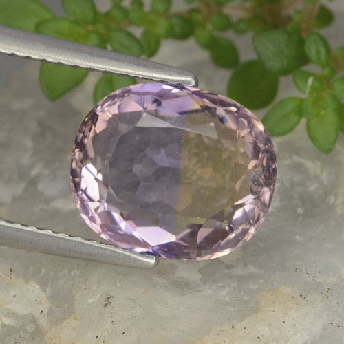 Bi-color Ametrine Gem - 4.6ct Oval Facet (ID: 481604)