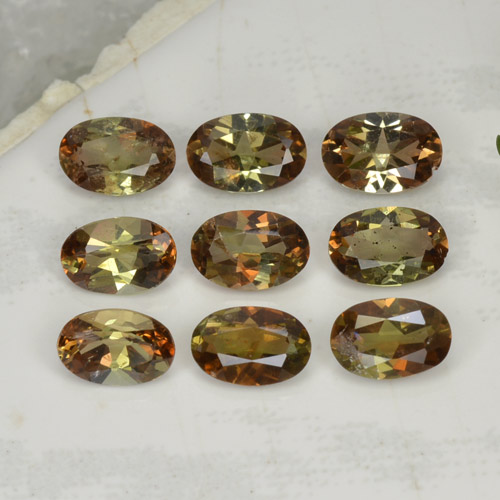 Multicolor Andalucita Gema - 0.4ct Forma ovalada (ID: 206748)