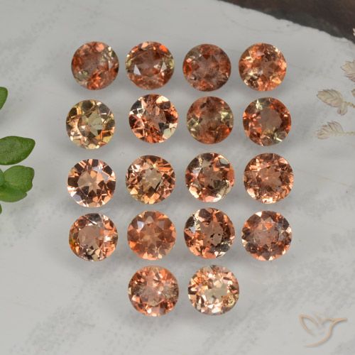 Andalousite ronde de 4,23 ct, 3,9 mm du Brésil, Photo A