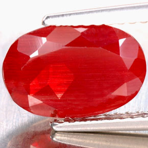 2.34 ct Red Andesine Labradorite Gemstone, Andesine Labradorite Gem in Oval Facet Shape for Sale.