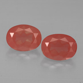 2.63 ct Red Andesine Labradorite Gemstone, Andesine Labradorite Gem in Oval Facet Shape for Sale.