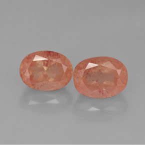 2.86 ct Red Andesine Labradorite Gemstone, Andesine Labradorite Gem in Oval Facet Shape for Sale.