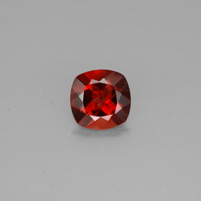 1.00 ct Orange Andesine Labradorite Gemstone, Andesine Labradorite Gem in Cushion-Cut Shape for Sale.