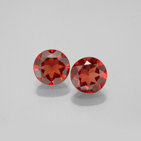 1.25 ct Orange Andesine Labradorite Gemstone, Andesine Labradorite Gem in Round Facet Shape for Sale.